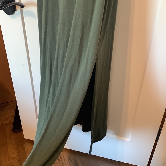 Olive, Side-slit Maxi Dress - Maternity, size Medium - Picture 5 of 5